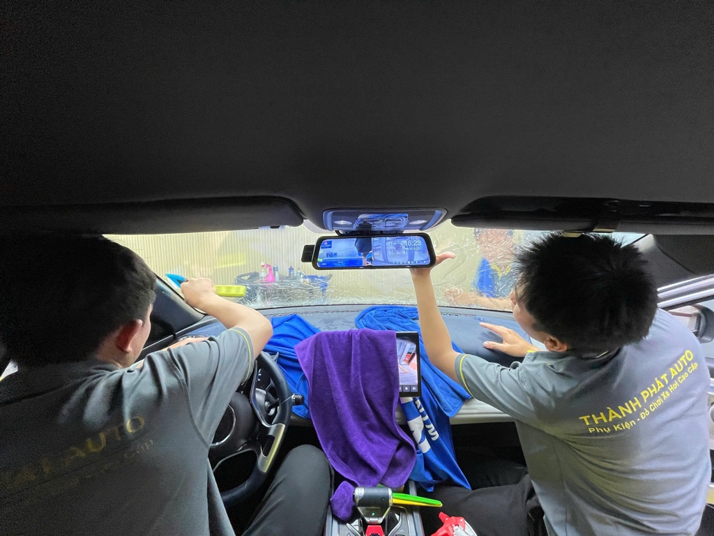 dán phim cách nhiệt xe hơi Quận 1