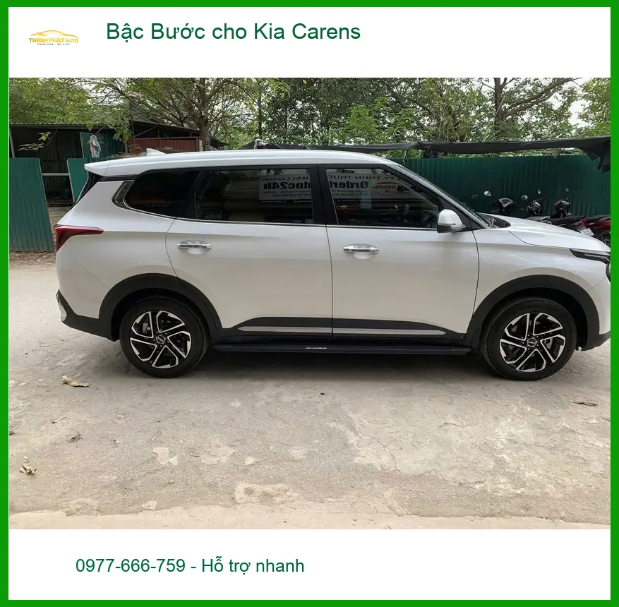 Chú Cường lắp Bậc Bước Kia Carens tại Quận Thủ Đức giúp xe tiện nghi, bảo vệ thân.