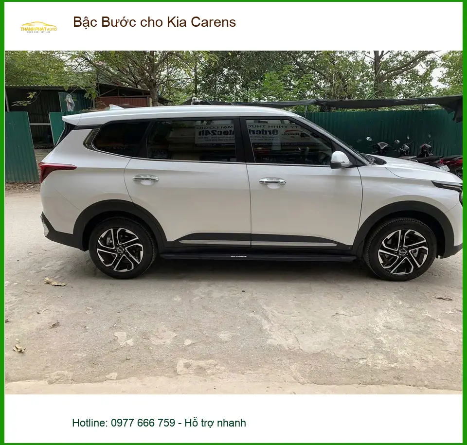 Anh Minh lắp Bậc Bước cho Kia Carens tại Quận 2 để người thân lên xuống dễ dàng ảnh thực tế 5