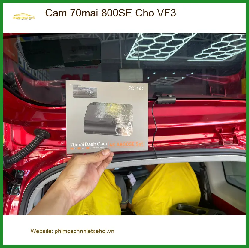 Chị Thảo lắp camera 70mai 800SE cho VinFast VF3 để ghi lại hành trình an toàn tại Quận 2 ảnh thực tế 4