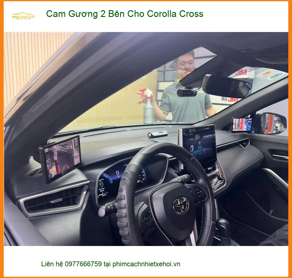 Cô Liên lắp Cam Gương 2 Bên Corolla Cross ở Bình Chánh để an toàn khi lùi xe