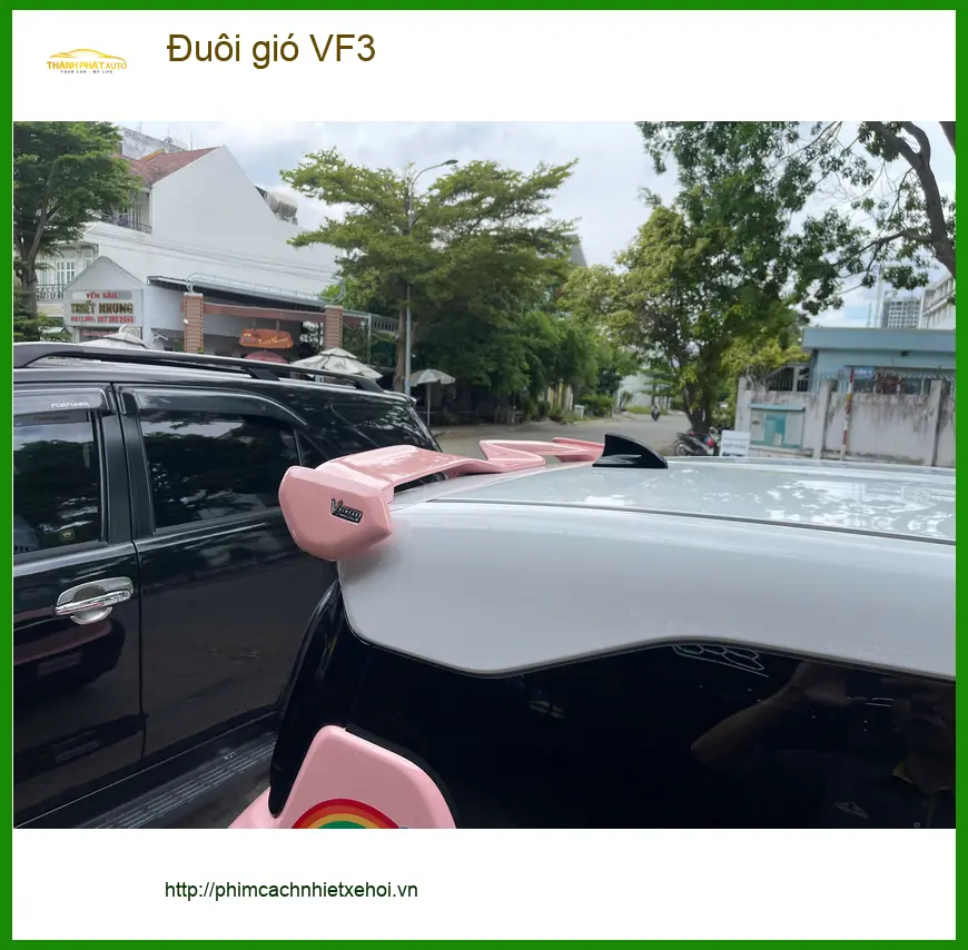 Chị Thanh lắp đuôi gió VF3 tại Quận 12 để tăng tính thể thao cho xe ảnh thực tế 2
