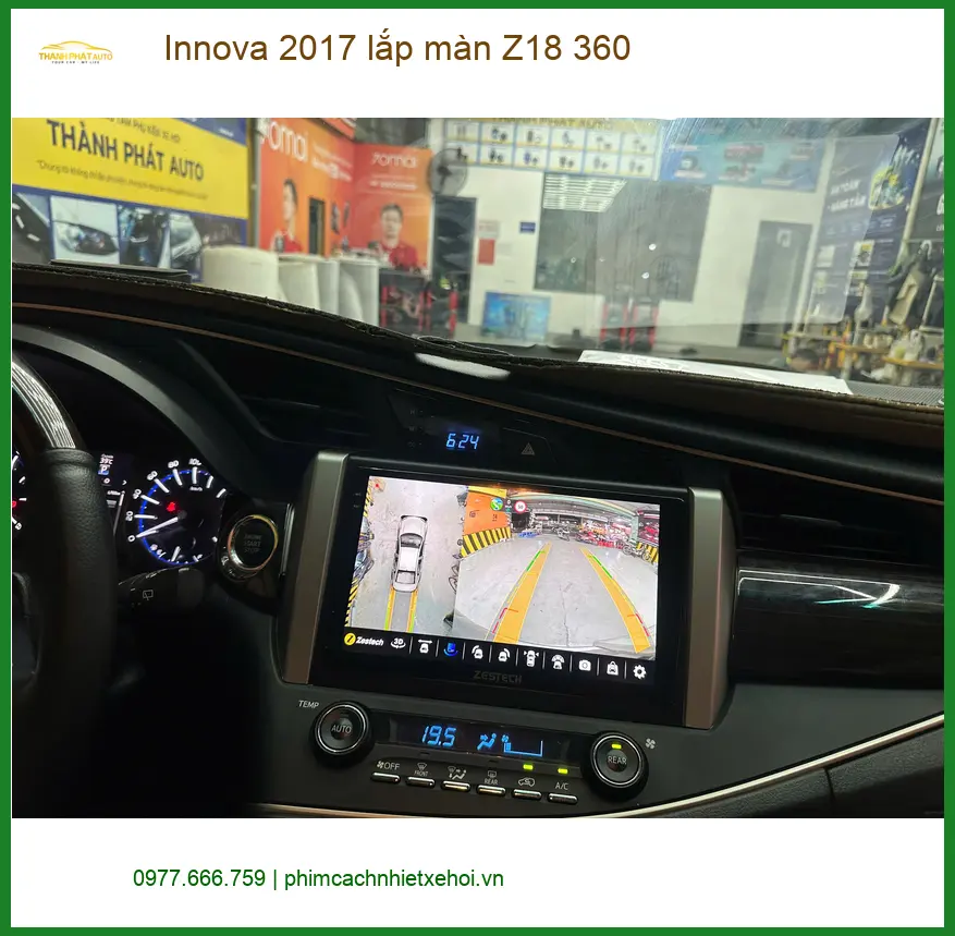 Anh An lắp màn Z18 360 cho Innova 2017 tại Quận 8 để tiện quan sát ảnh thực tế 5
