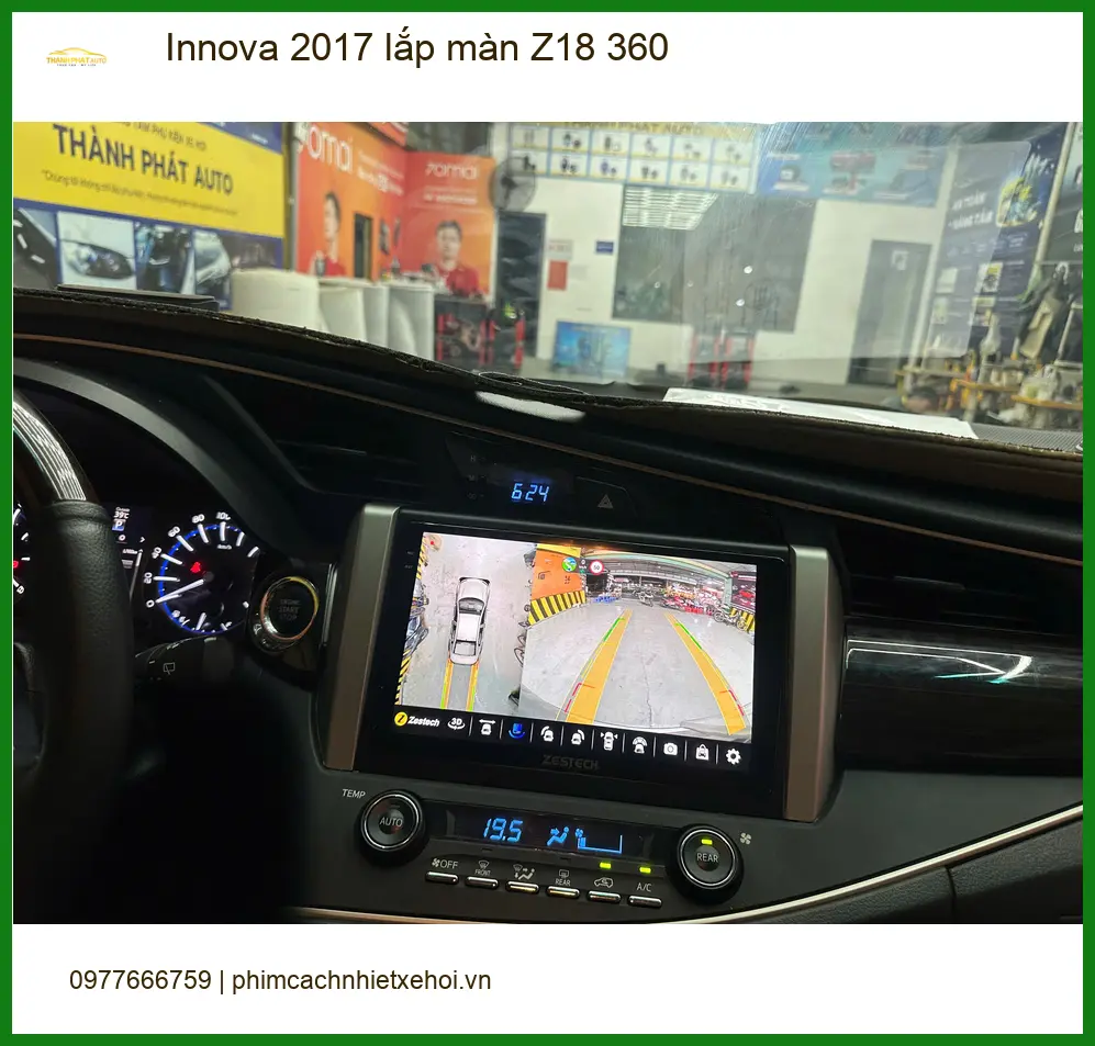 Chú Cường lắp màn Z18 360 cho Innova 2017 tại Quận 9 lái xe an toàn