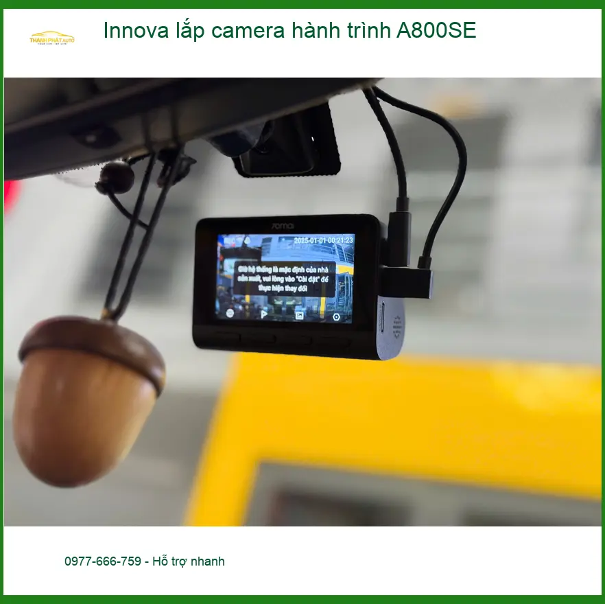 Anh Minh Khôi lắp camera hành trình A800SE cho Innova ở Bình Chánh.