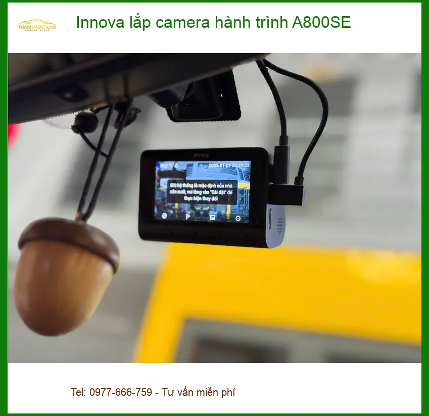 Chị Lan Anh lắp camera hành trình A800SE cho Innova ở Tân Bình