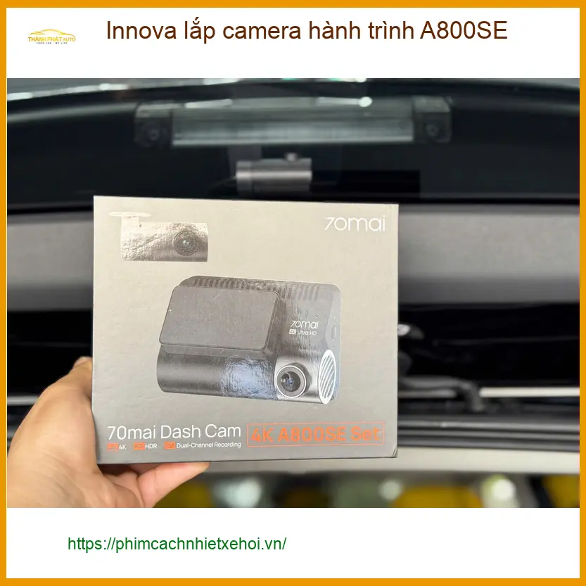 Chú Phước lắp camera hành trình A800SE cho Innova ở Quận 9 an tâm lái xe