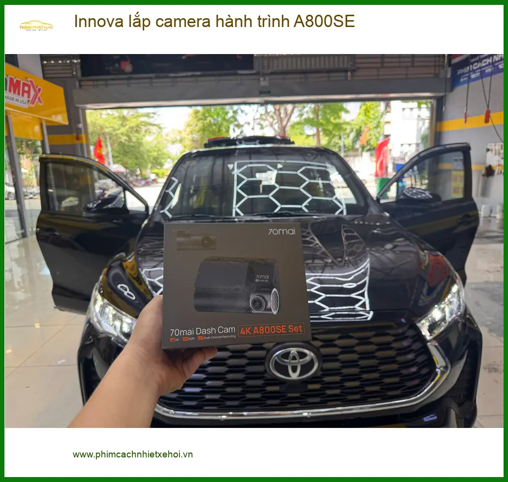 Chú Phước lắp camera hành trình A800SE cho Innova ở Quận 9 an tâm lái xe ảnh thực tế 4