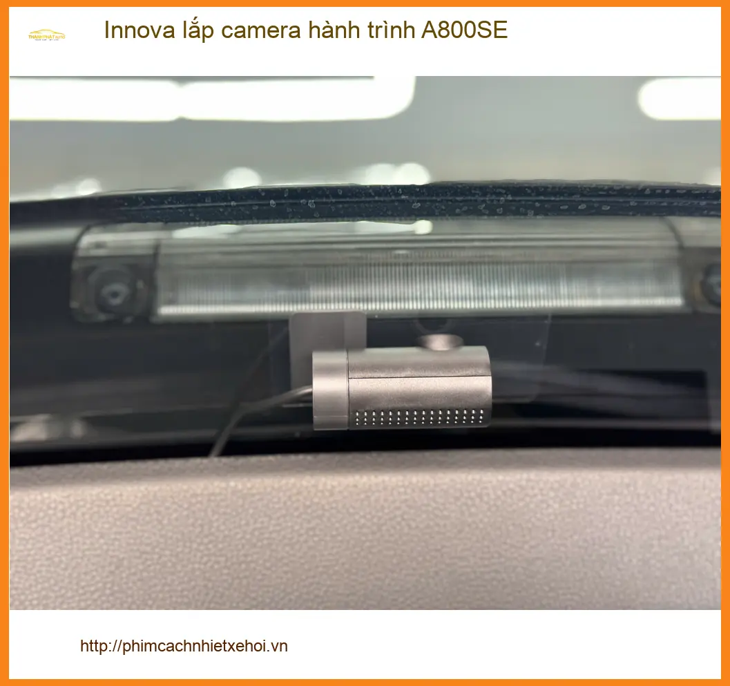 Chú Vĩnh lắp camera hành trình A800SE cho Innova tại Quận Thủ Đức ảnh thực tế 5