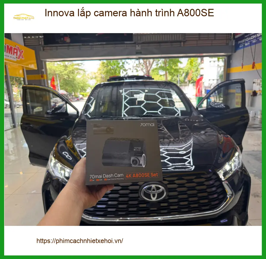 Anh Minh lắp camera hành trình A800SE Innova Quận 12 an tâm di chuyển