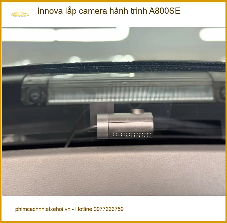 Anh Minh lắp camera hành trình A800SE Innova Quận 12 an tâm di chuyển ảnh thực tế 3