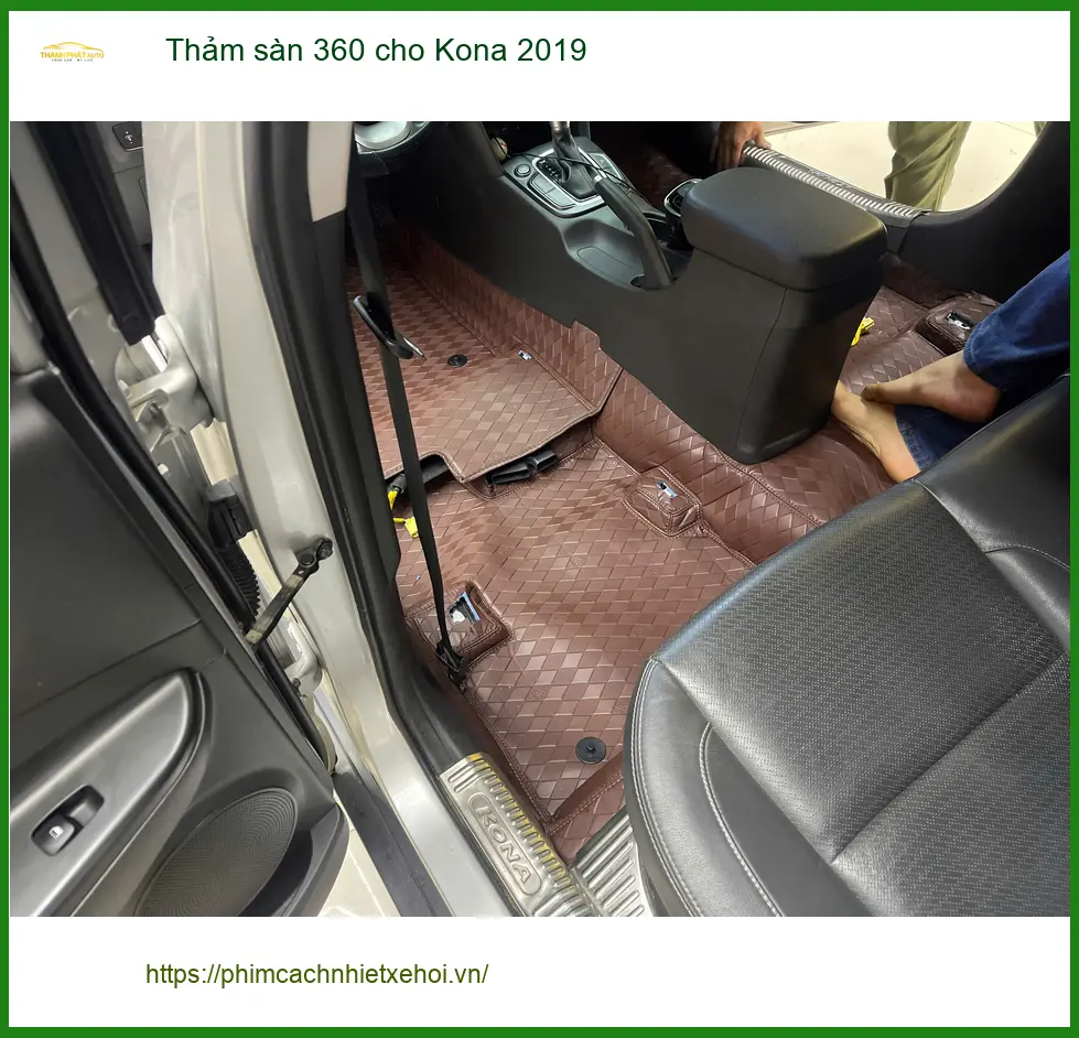 Anh Vĩnh lắp thảm sàn 360 cho Kona 2019 tại Quận 9 để xe luôn sạch sẽ và sang trọng ảnh thực tế 4