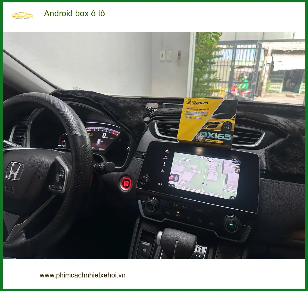 Chị Mai Anh lắp Android box ô tô Hyundai Santa Fe để có giải trí đa phương tiện tại Quận Bình Thạnh