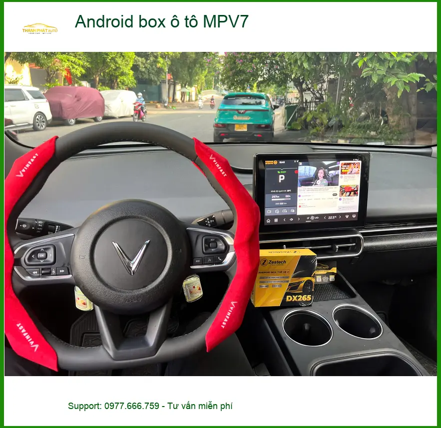 Chị Thảo lắp Android box MPV7 cho Kia Carnival tại Quận Tân Phú vì thường xuyên đi công tác