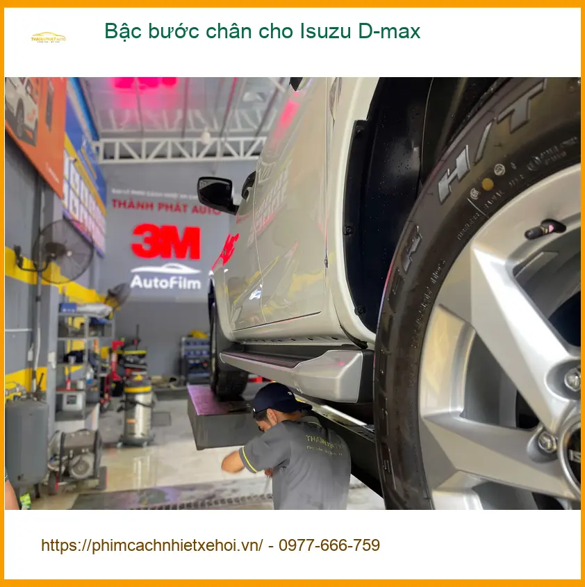 Anh Quang lắp bậc bước chân cho Isuzu D-max để tiện lợi lên xuống xe ở Quận 2 ảnh thực tế 4