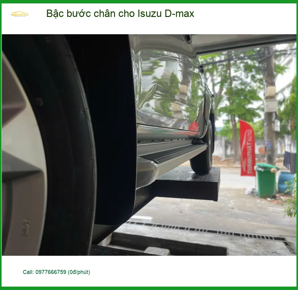 Anh Minh lắp bậc bước chân Isuzu D-max tại Quận 12 để xe trông mạnh mẽ hơn