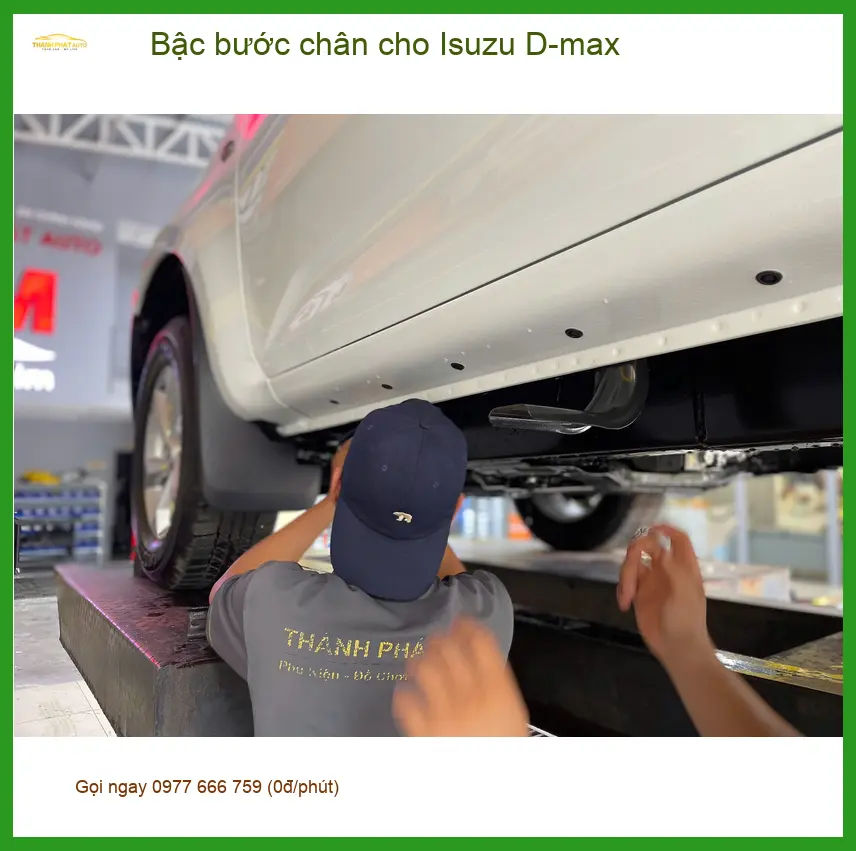 Anh Dũng lắp bậc bước chân cho Isuzu D-max tại Cần Giờ để tiện lên xuống xe