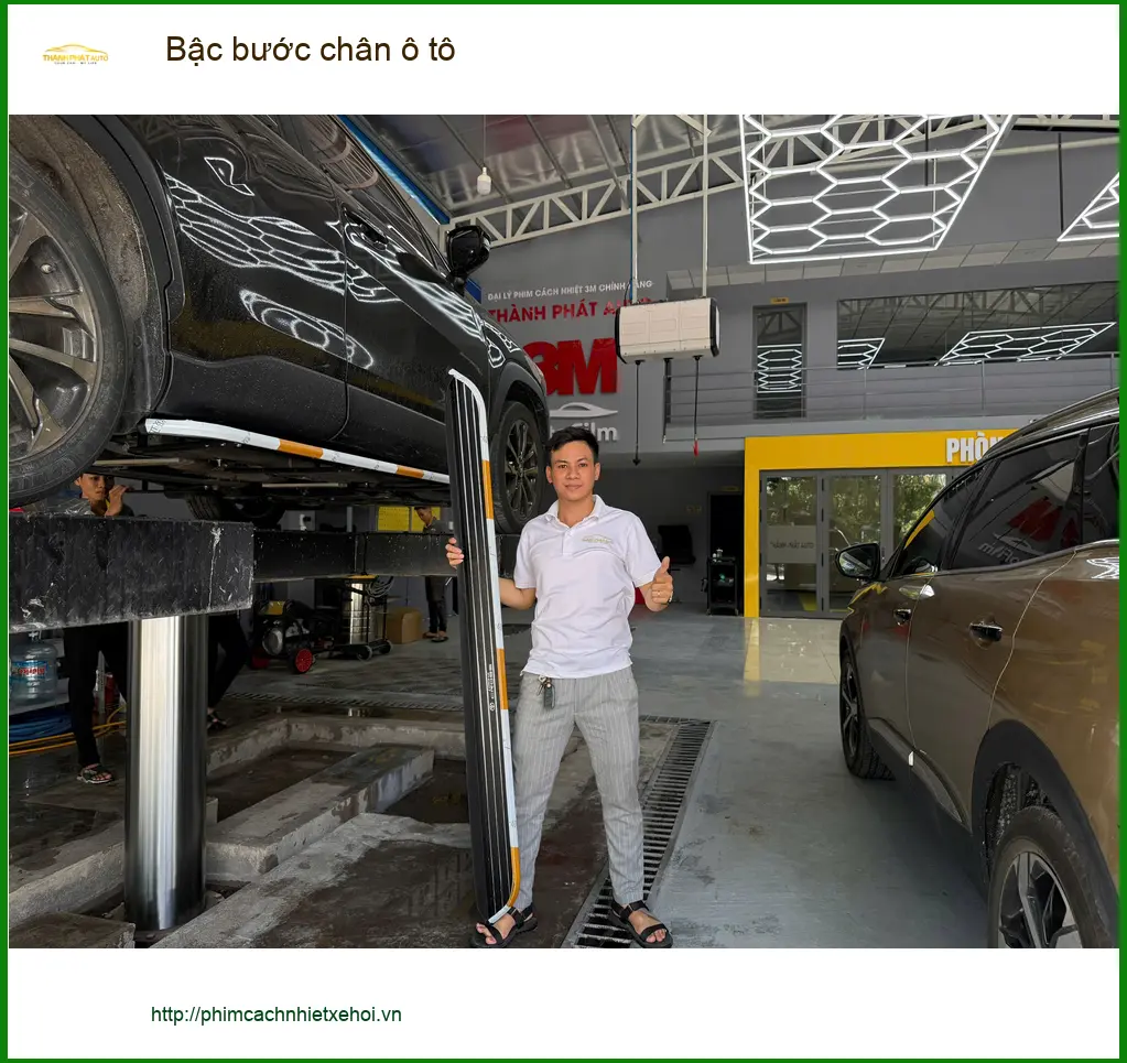 Anh Khải lắp bậc bước chân ô tô VinFast Lux A2.0 tại Quận 12 ảnh thực tế 4