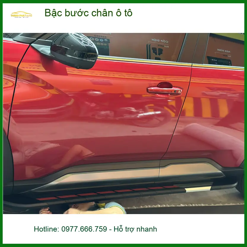 Anh Minh lắp bậc bước chân ô tô Kia Carnival tại Quận Phú Nhuận cho gia đình ảnh thực tế 4