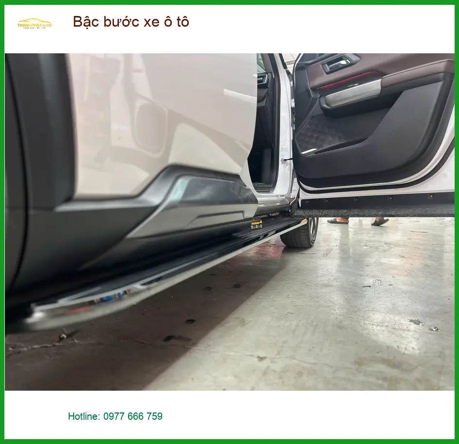 Anh Khải lắp bậc bước xe ô tô cho Hyundai Santa Fe tại Quận 6 để gia đình tiện di chuyển ảnh thực tế 3