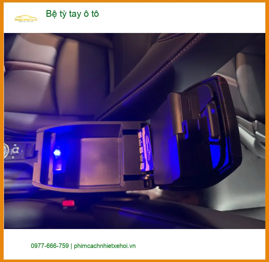 Anh Quý lắp bệ tỳ tay ô tô Hyundai Santa Fe tại Thủ Đức giúp lái xe thoải mái hơn ảnh thực tế 2
