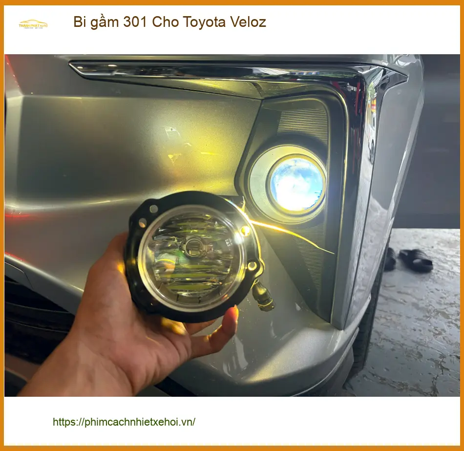 Anh Kiên lắp bi gầm 301 cho Toyota Veloz tại Quận 9 để cải thiện tầm nhìn ban đêm ảnh thực tế 4