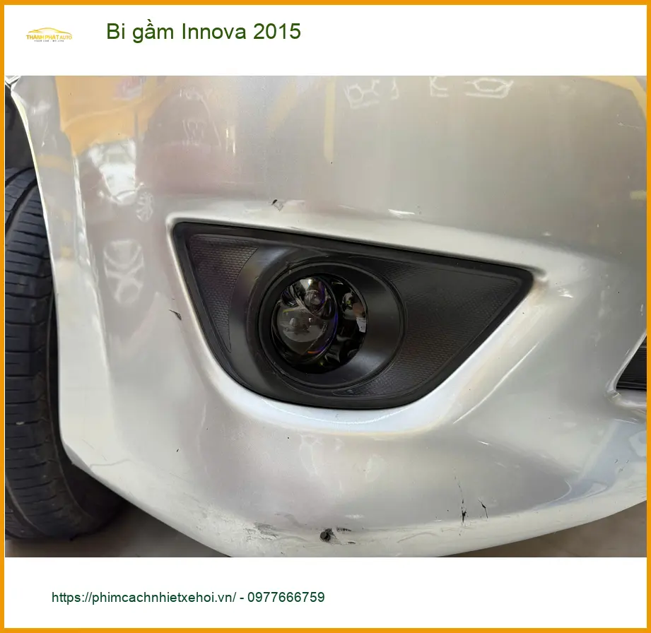 Anh Nhật độ bi gầm Innova 2015 tại Quận Phú Nhuận vì đèn zin không đủ sáng ảnh thực tế 2