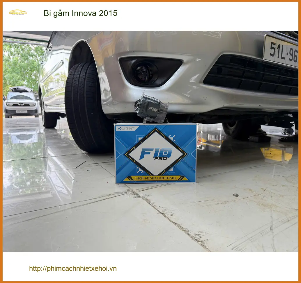 Anh Tuấn Kiệt lắp bi gầm Innova 2015 tại Quận 11 để cải thiện tầm nhìn ban đêm ảnh thực tế 2