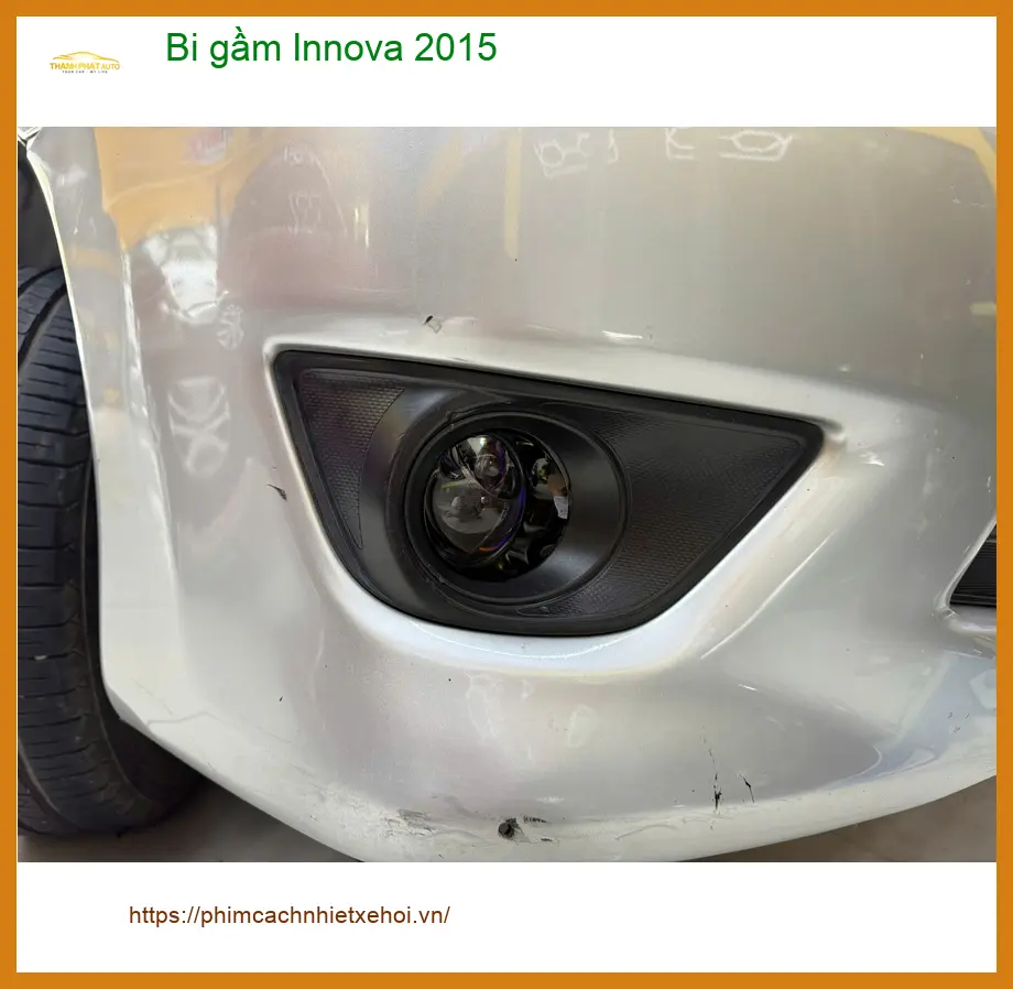 Anh Lộc lắp bi gầm Innova 2015 tại Quận 9 vì đèn zin không đủ sáng đi đêm ảnh thực tế 4