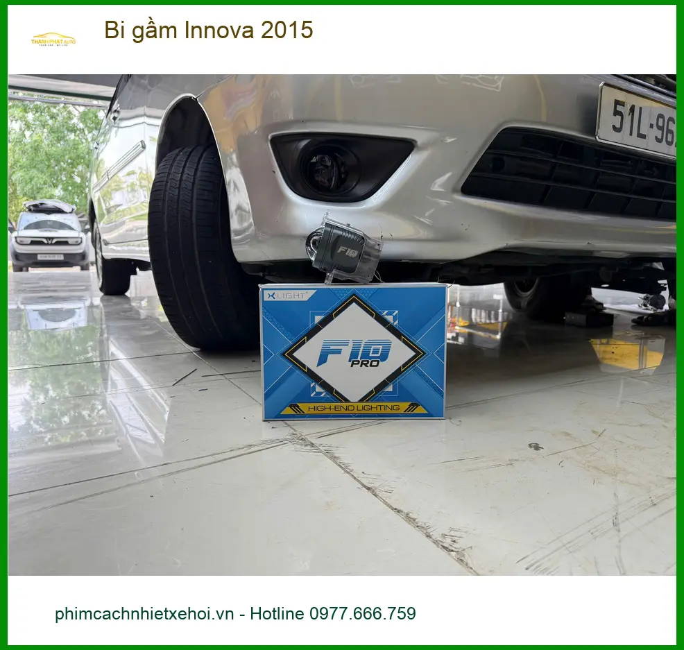 Anh Lộc lắp bi gầm Innova 2015 tại Quận 9 vì đèn zin không đủ sáng đi đêm ảnh thực tế 5