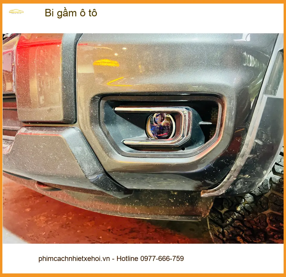 Anh Dũng nâng cấp bi gầm ô tô Toyota Fortuner ở Quận 9 đi phượt tối
