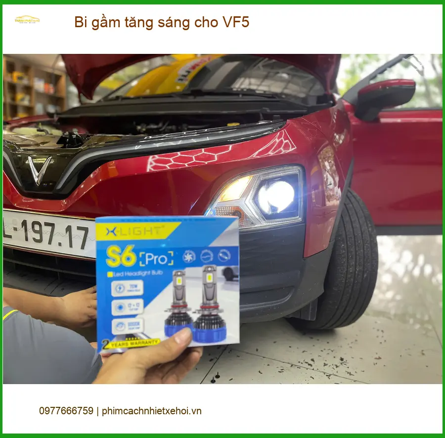 Chị Vân Anh lắp bi gầm tăng sáng cho VinFast VF5 ở Quận 12 vì đèn cũ yếu ảnh thực tế 2