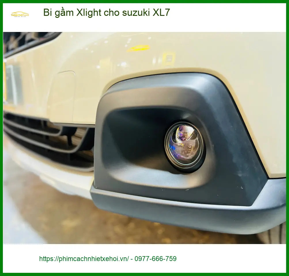 Chị Thanh lắp Bi gầm Xlight cho Suzuki XL7 tại Quận 3 để cải thiện ánh sáng ảnh thực tế 2