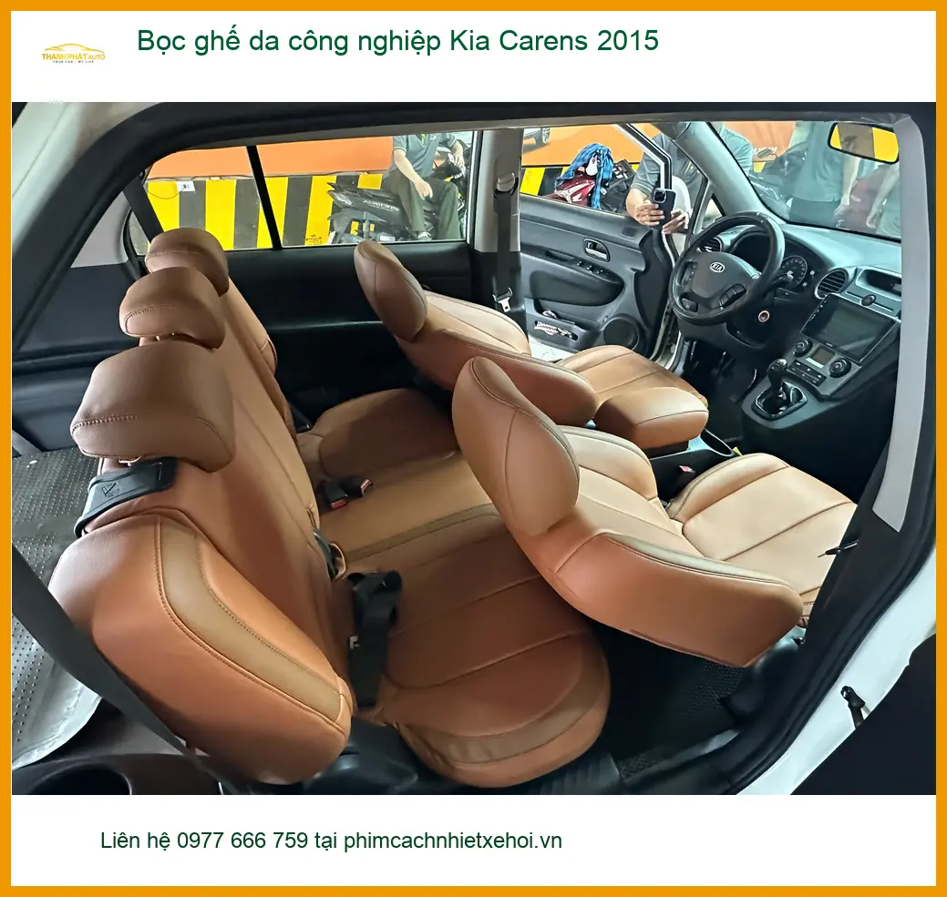 Anh Lộc bọc ghế da công nghiệp Kia Carens 2015 Thủ Đức cho xe sạch ảnh thực tế 2