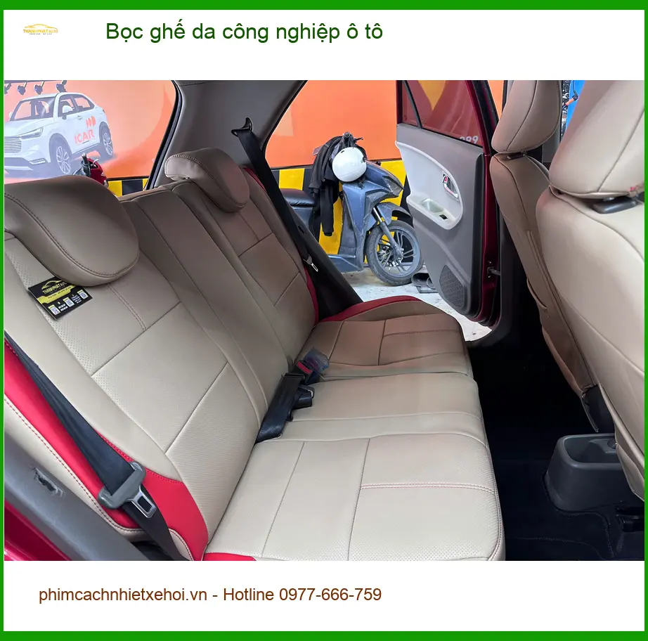 Cô Lan Anh bọc ghế da công nghiệp ô tô cho Kia K3 tại Quận 5 ảnh thực tế 3