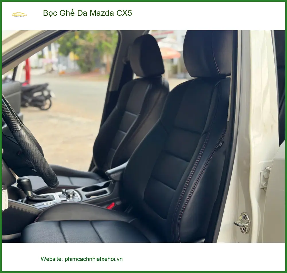 Chị Thùy Trang bọc ghế da Mazda CX5 Quận Thủ Đức để nội thất xe sạch sẽ và sang trọng hơn