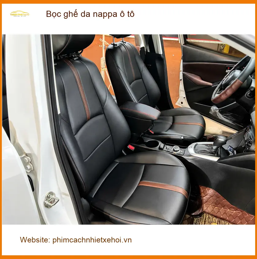 Anh Minh bọc ghế da nappa ô tô Toyota Camry tại Quận 9 để nội thất xe sang trọng hơn