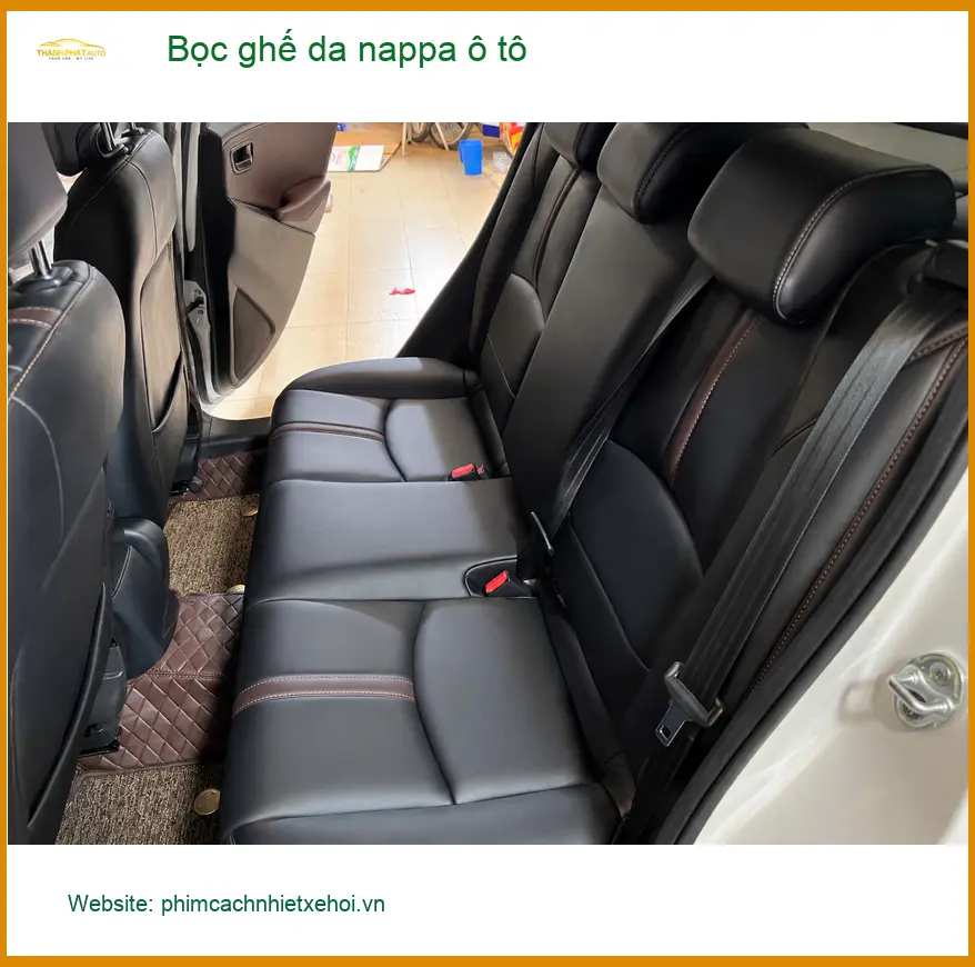 Anh Minh bọc ghế da nappa ô tô Toyota Camry tại Quận 9 để nội thất xe sang trọng hơn ảnh thực tế 2