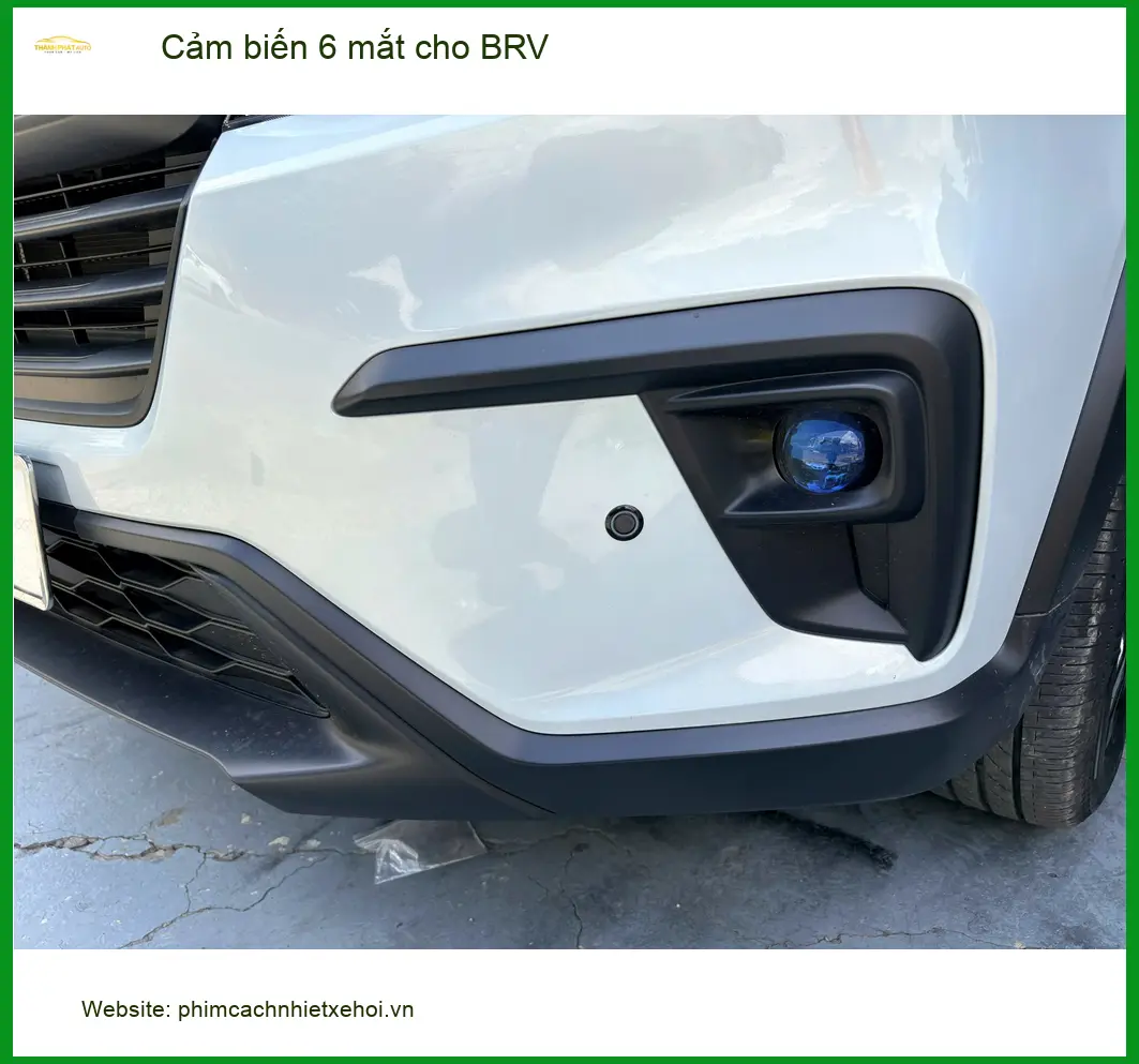 Chị Minh Thư lắp cảm biến 6 mắt cho BRV tại Quận 8 để lùi xe an toàn hơn ảnh thực tế 2