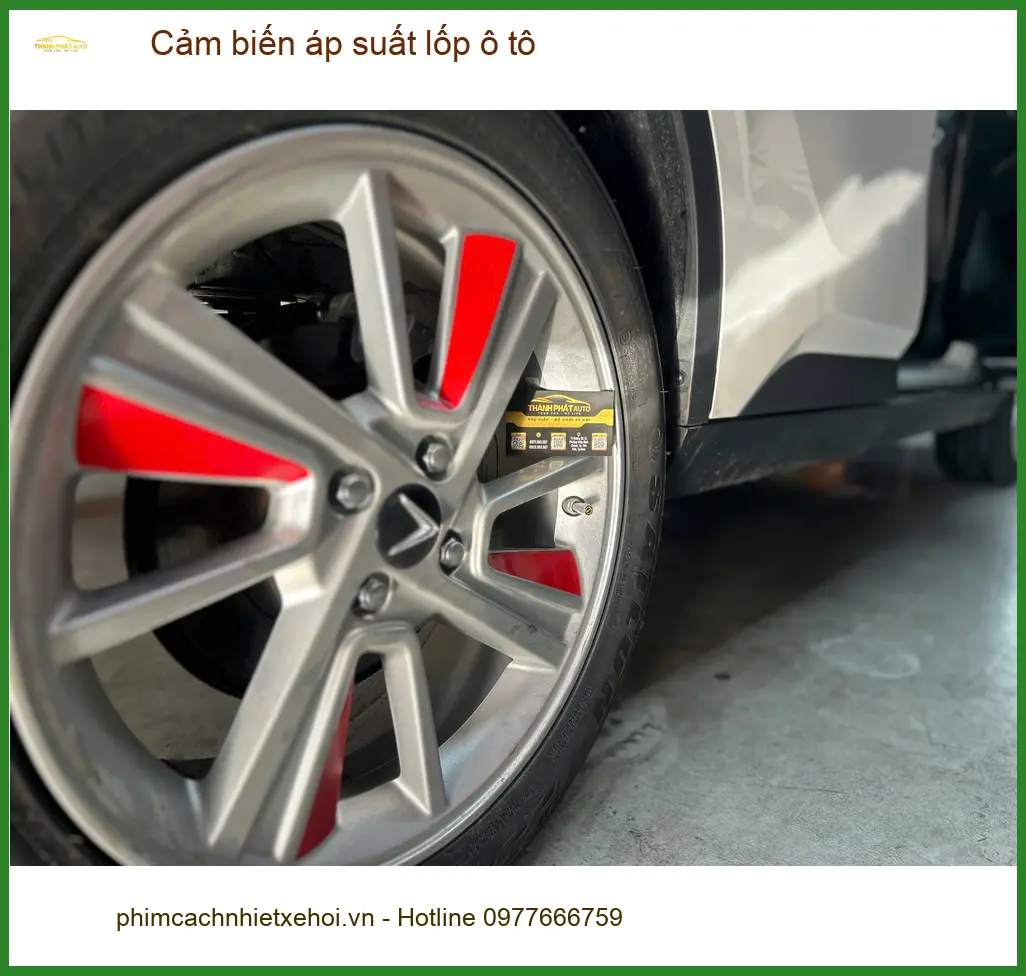 Anh Dũng lắp cảm biến áp suất lốp Mazda 3 tại Quận 12, an tâm lái xe ảnh thực tế 5