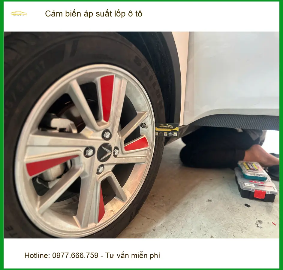 Anh Minh Khôi lắp cảm biến áp suất lốp xe Toyota Vios ở Quận 9 ảnh thực tế 2