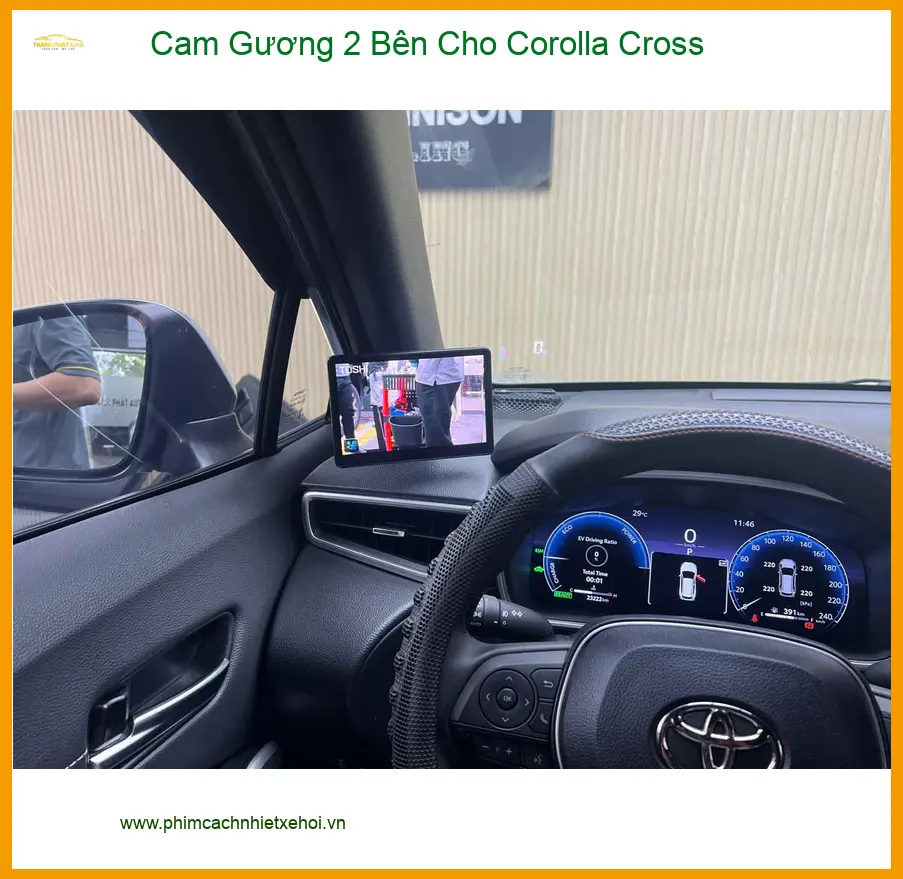 Anh Khải lắp Cam Gương 2 Bên cho Corolla Cross tại Quận Thủ Đức để an tâm hơn khi lùi xe và tránh điểm mù
