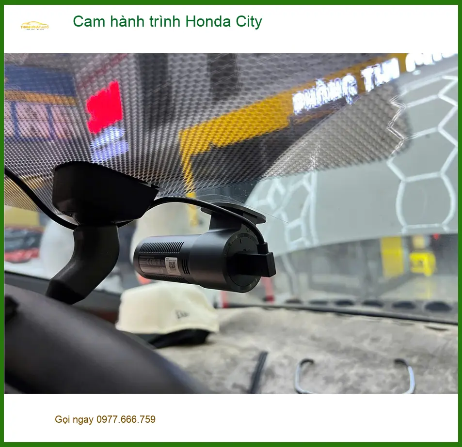 Anh Bách lắp cam hành trình Honda City tại Quận 10 để ghi lại hành trình hàng ngày ảnh thực tế 3