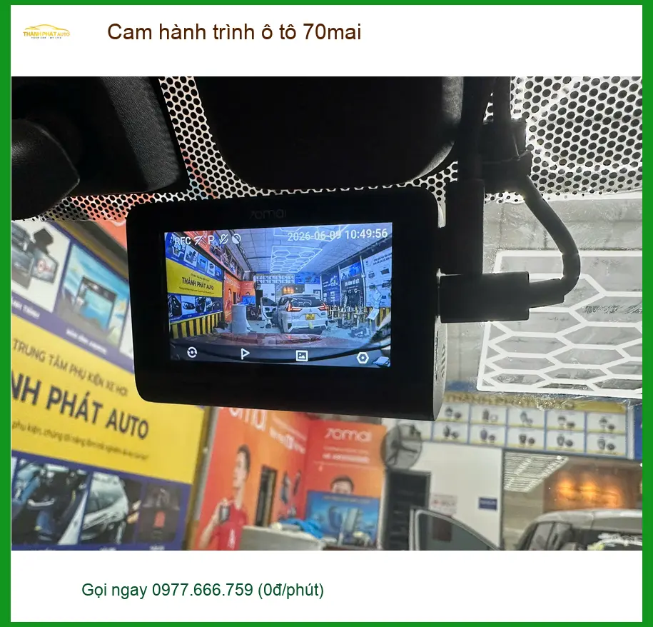Chị Thảo lắp cam hành trình 70mai chính hãng cho Kia Carnival tại Quận 10 ảnh thực tế 2