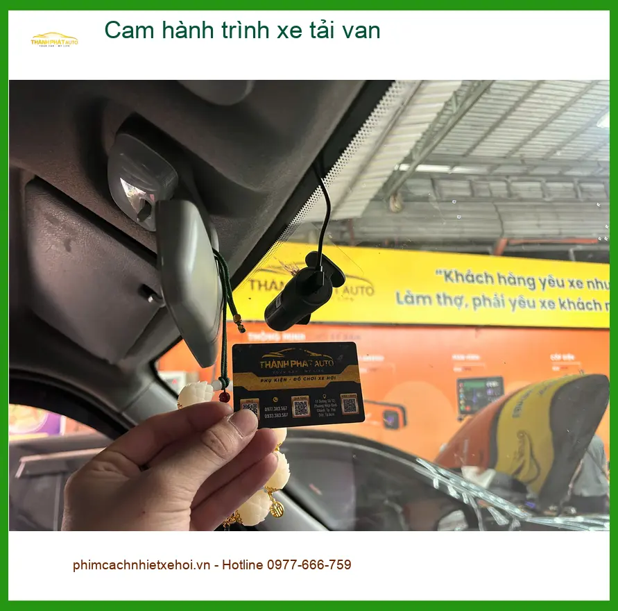 Anh Khang lắp cam hành trình xe tải van Ford Transit tại Nhà Bè ảnh thực tế 2