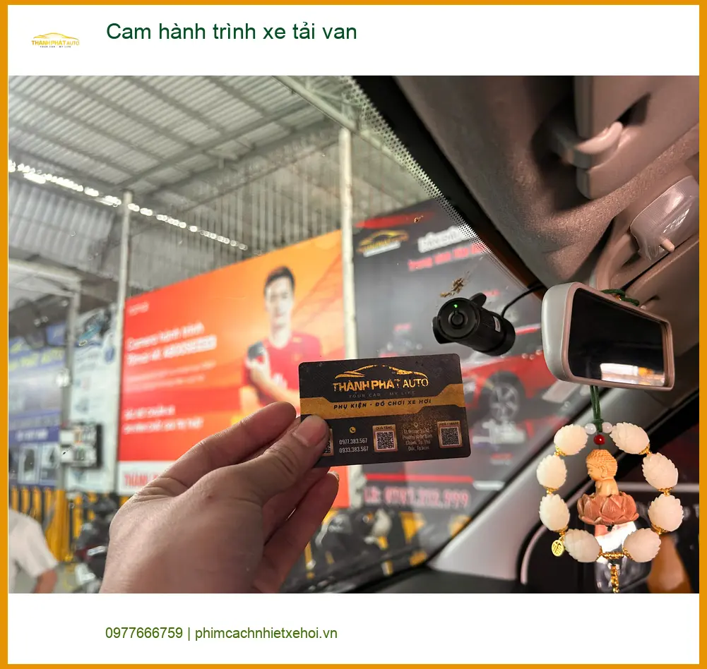 Anh Khang lắp cam hành trình xe tải van Ford Transit tại Nhà Bè ảnh thực tế 4