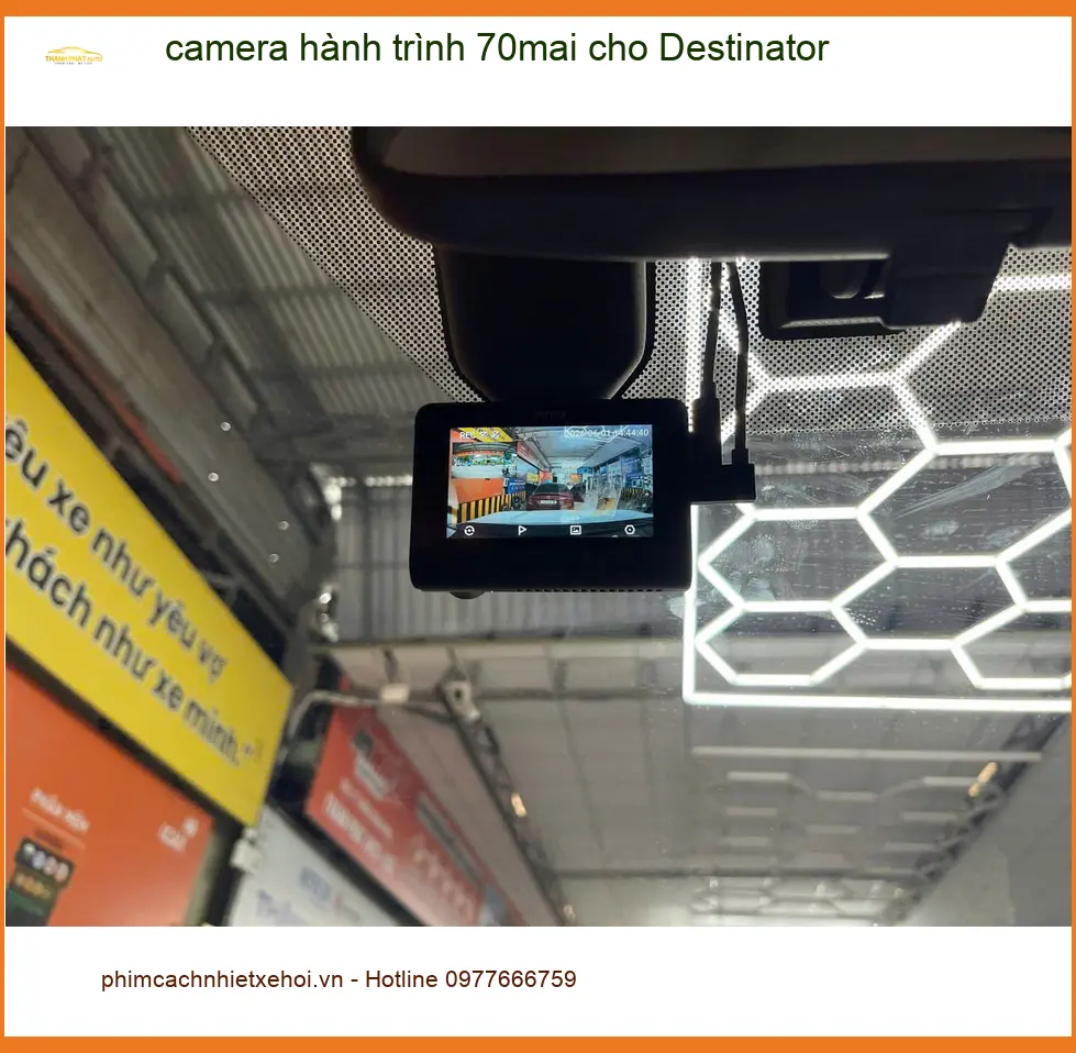 Anh Kiên lắp camera hành trình 70mai cho Hyundai Accent ở Quận 6 để yên tâm hơn khi lái xe ảnh thực tế 4