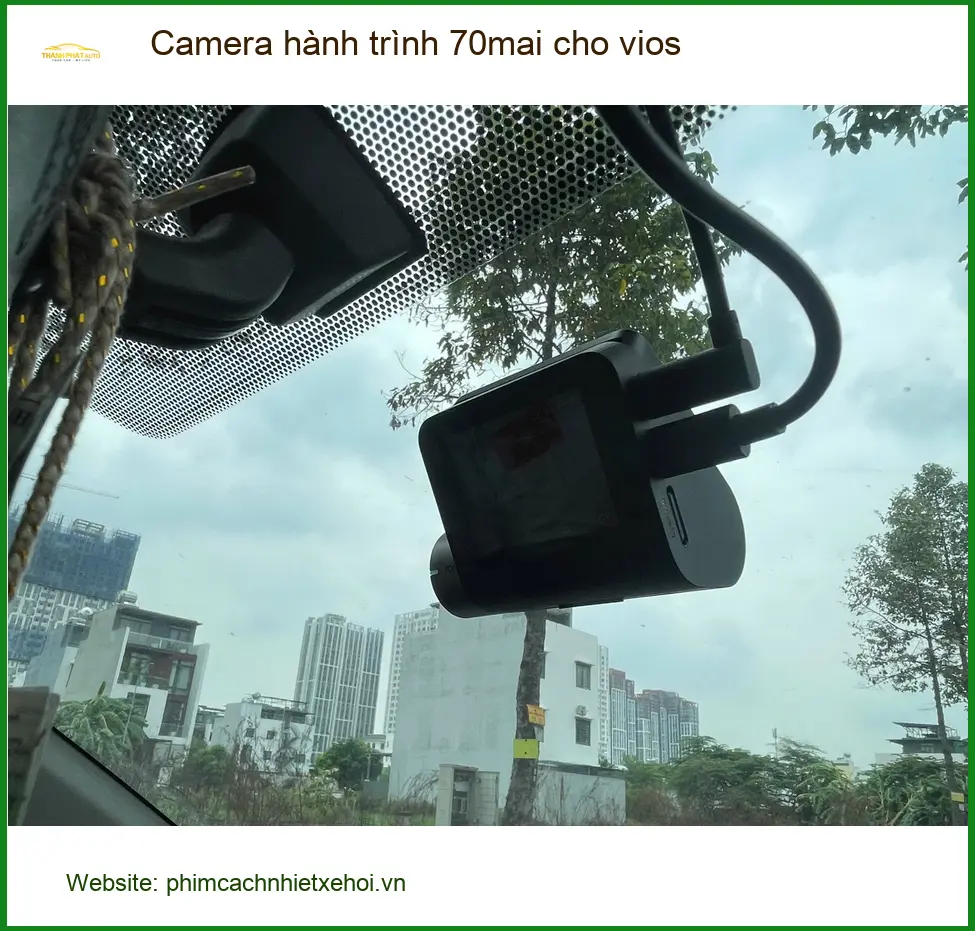Anh Thọ lắp Camera hành trình 70mai cho Vios tại Quận 2 để an tâm hơn khi lái xe ban đêm ảnh thực tế 2