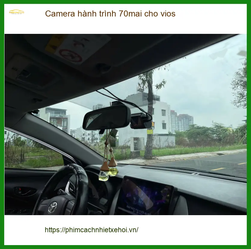 Chị Mai gắn Camera hành trình 70mai cho Vios tại Nhà Bè để lái xe an toàn ảnh thực tế 3