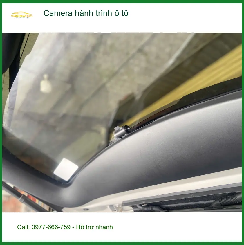 Anh Tùng lắp Camera hành trình ô tô cho Hyundai Santa Fe tại Quận 2 ảnh thực tế 4